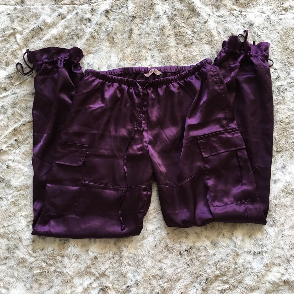 ⭐️ Purple satin cargo pants